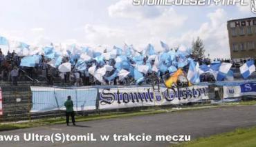 Oprawa w trakcie meczu Stomil Olsztyn - Arka Gdynia 