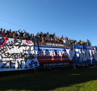 Kolejarz Stróże - Grybovia Grybów (9)