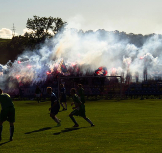 Kolejarz Stróże - Grybovia Grybów (37)