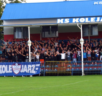 Kolejarz Stróże - Grybovia Grybów (14)
