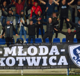 Kotwica Kołobrzeg - Gwardia Koszalin (8)
