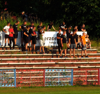 Lechia Dzierżoniów - Karkonosze Jelenia Góra  (10)