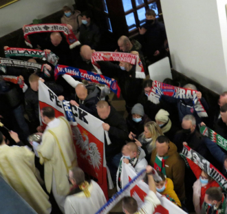 XIV Patriotyczna Pielgrzymka Kibiców na Jasną Górę (14)