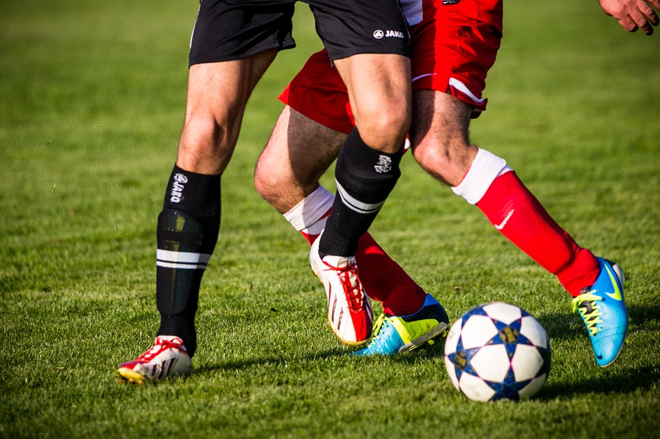 football-606235_960_720