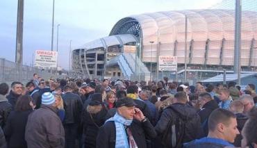 3000 kibiców gości