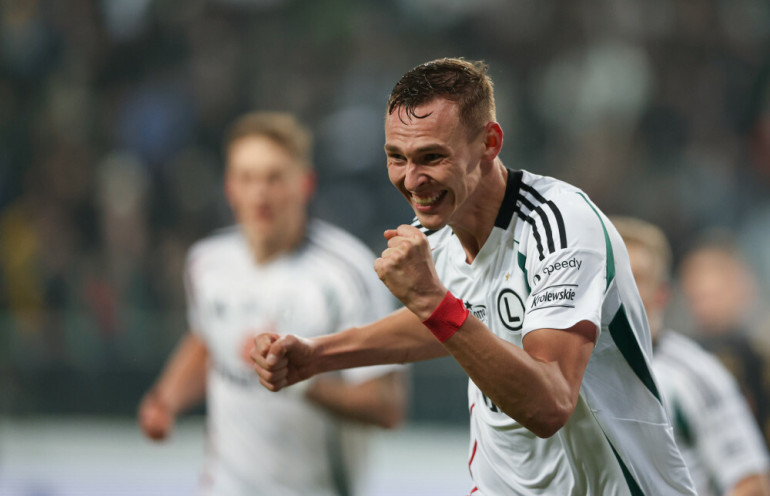 adamski celebracja