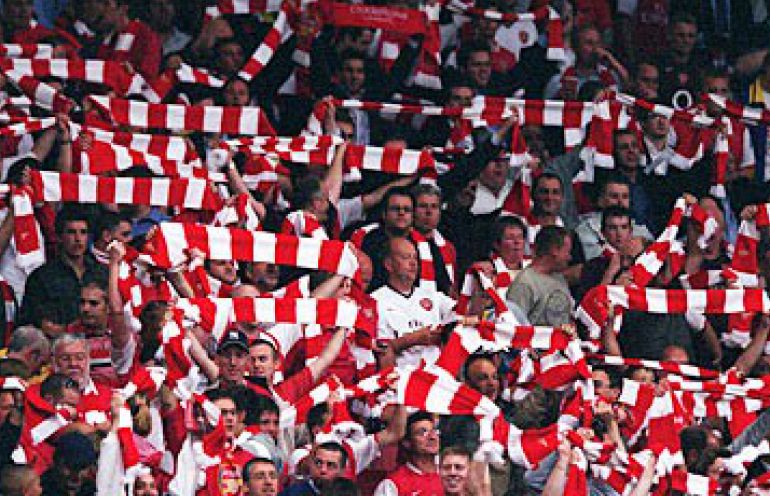 Arsene Wenger krytykuje kibiców
