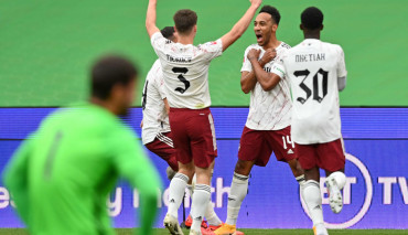 aubameyang superpuchar anglii