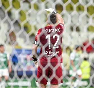 Bałagan w wersji gdańskiej, czyli Lechia na dnie bez trenera i nowego właściciela