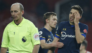 bednarek czerwona kartka manchester united