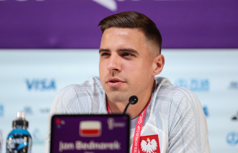 Bednarek pod ścianą. Czeka go cały sezon na ławce?