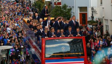 EURO 2016: Mistrzowskie przywitanie piłkarzy Islandii