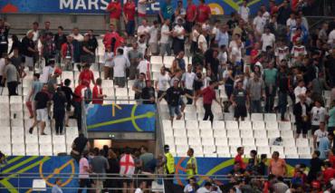 EURO 2016: Zamieszki na stadionie