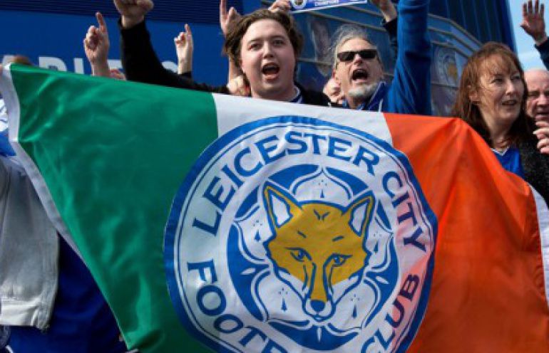 Fani Leicester City przyjechali pod stadion karawanem