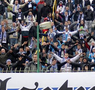 Fani Stomilu spłacają klubowy dług
