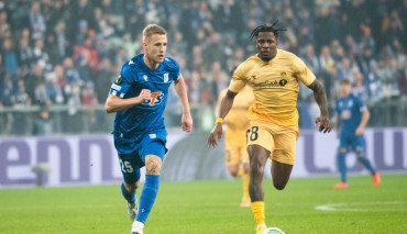 Filip Szymczak Barry Douglas Filip Dagerstal kontrakt