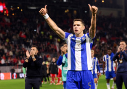 Kiwior i Bednarek wśród nominowanych. Polacy powalczą o prestiżową nagrodę FC Porto