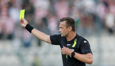 jarosław przybył żółta kartka