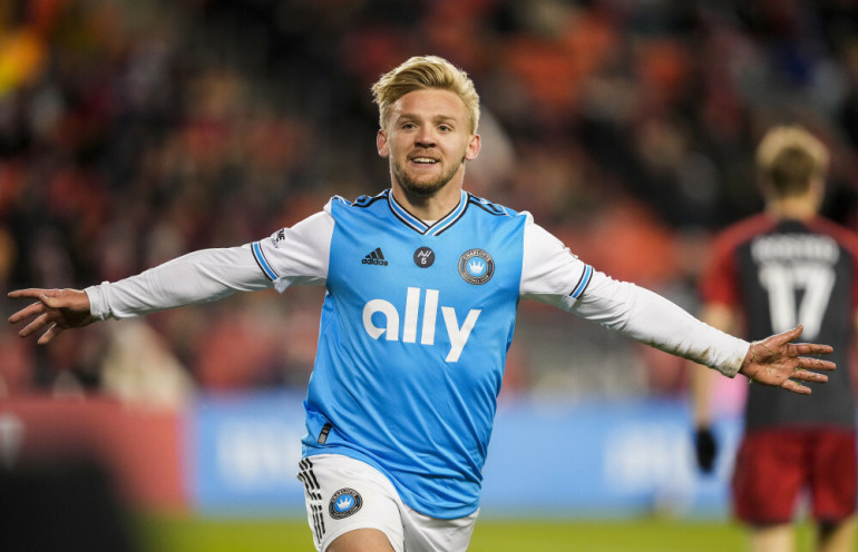 Kamil Jóźwiak gol w pucharze
