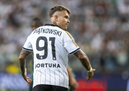 Niepokój w Legii. Kamil Piątkowski opuścił boisko z kontuzją