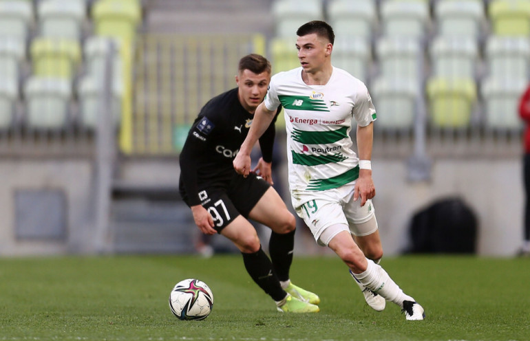 karol fila lechia strasbourg