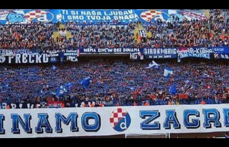 Kibice Dinama wsparli Legię