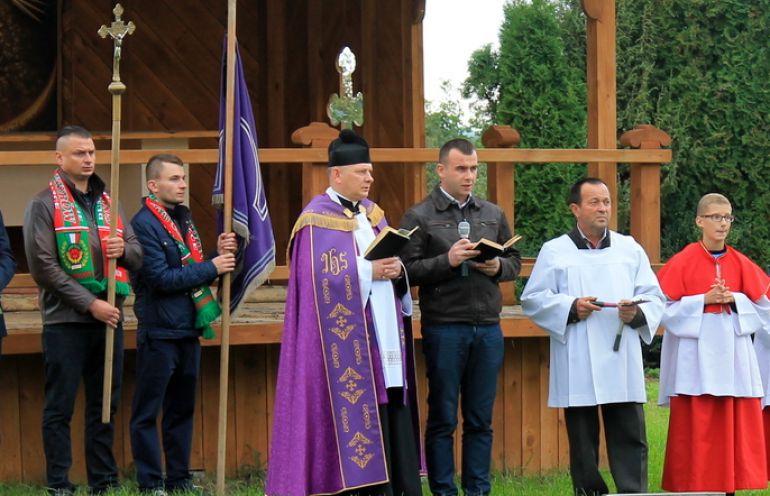 Kibice Garbarni pożegnali zmarłego piłkarza