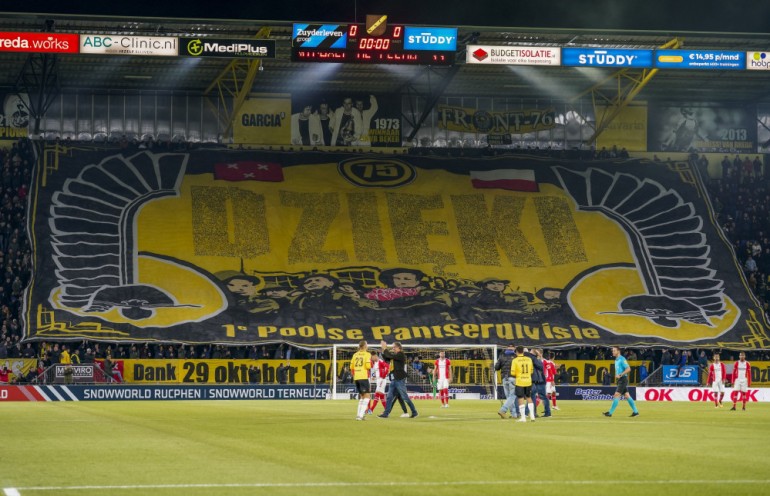Kibice holenderskiego NAC Breda oprawą uczcili pamięć polskich bohaterów