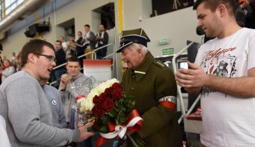 Kibice Legii oddali hołd jednemu z Żołnierzy Wyklętych