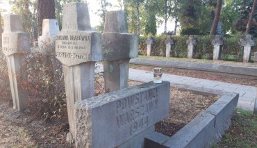 Kibice Legii Warszawa nie zapomnieli o grobach powstańców!