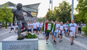 Kibice Legii Warszawa uczcili pamięć legendarnego zawodnika