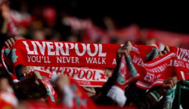 Kibice Liverpoolu wyszydzili lokalnych rywali