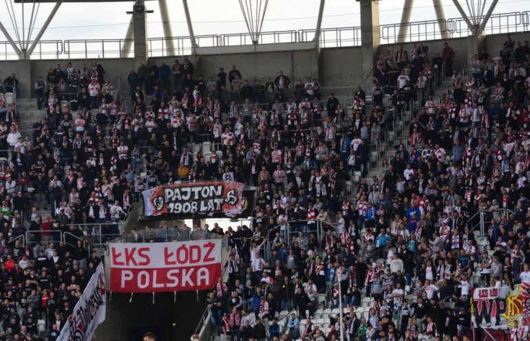 Kibice ŁKS-u podczas starcia z Rakowem