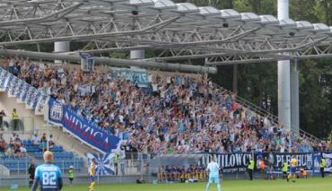 Kibice olsztyńskiego AZS-u bronią stomilowców