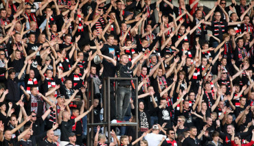 Kibice Polonii Warszawa na trybunach