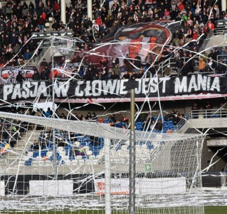 Fani Resovii z oprawą na meczu z Widzewem
