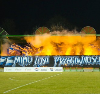 Niezła oprawa kibiców Ruchu Chorzów na meczu z GKS-em Bełchatów.