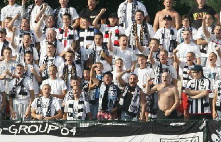 Kibice Sandecji na sesji Rady Miasta