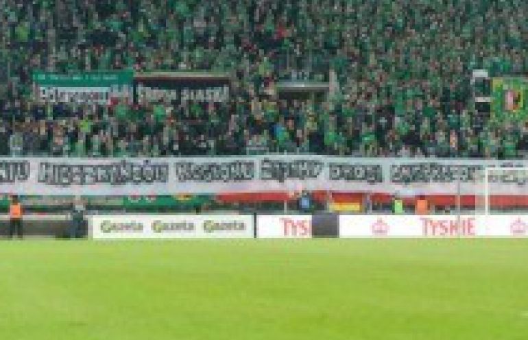 Kibice Śląska protestują