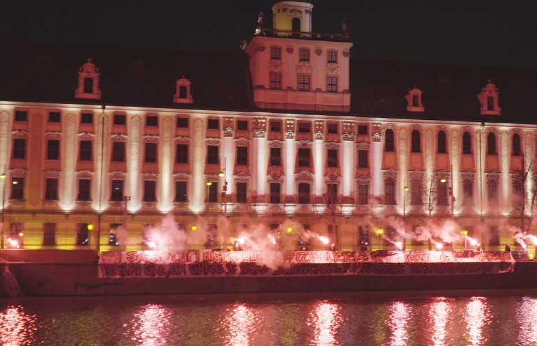 Kibice Śląska Wrocław również upamiętnili rocznicę Powstania Wielkopolskiego