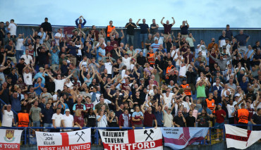 kibice west ham dinamo