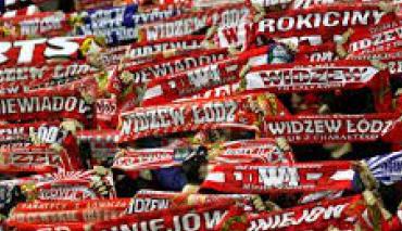 Kibice Widzewa kupują ''karnety fundowane''