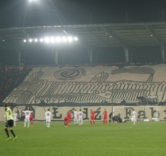 Kibice Widzewa Łódź umieszczą na koszulkach motyw ze swojej efektownej oprawy