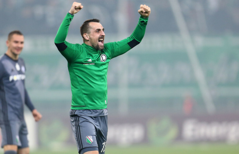kucharczyk legia jozak