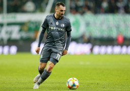 Legia sięga po legendę na ostatni mecz sezonu