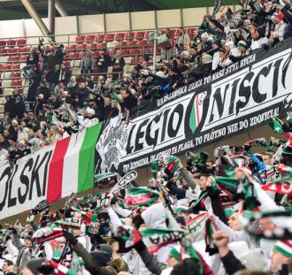 Legia goni Górnika