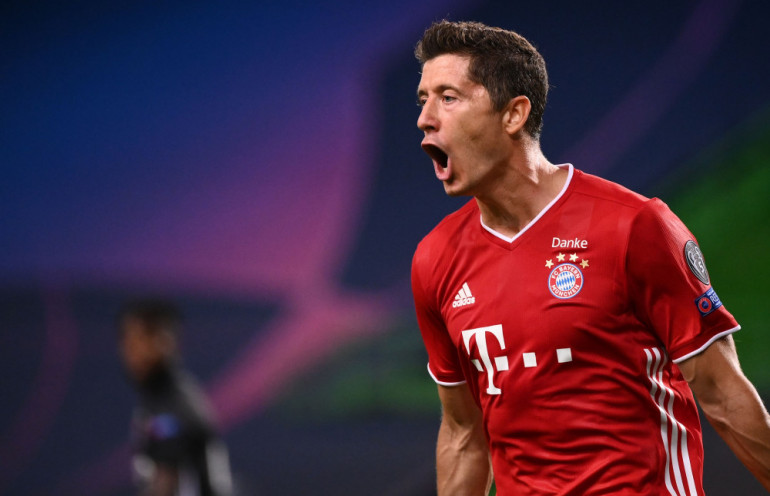Lewandowski podczas meczu Ligi Mistrzów 2019/2020