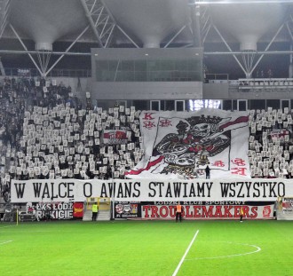 Mecz na szczycie 1. Ligi z oprawą kibiców łódzkiego ŁKS-u