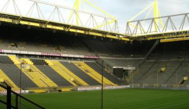 Mecz Borussia - Legia bez kibiców z Warszawy