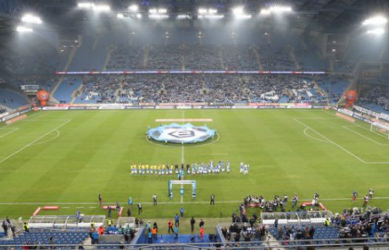 Mecz Lech - Fiorentina przy pełnych trybunach